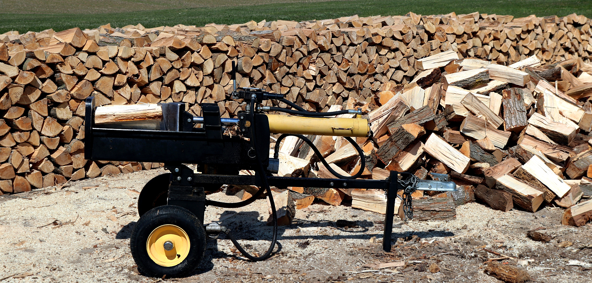 Cepilniki: od fizičnega napora do udobja pri pripravi drv