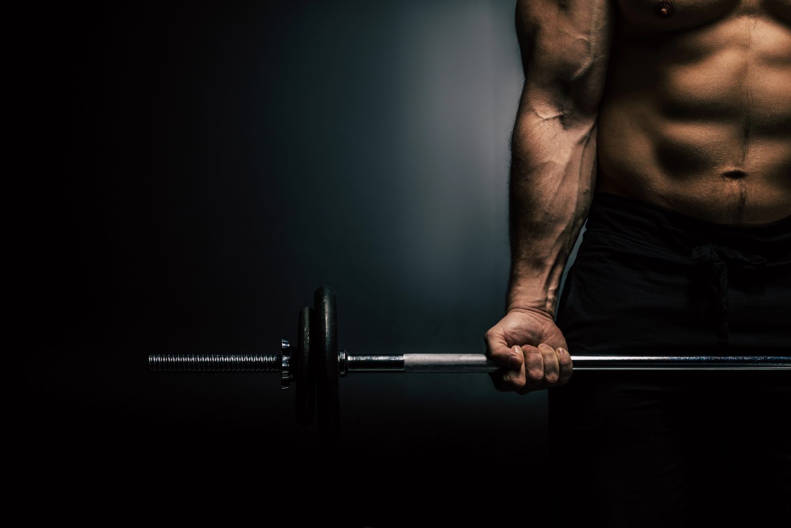 Kako lahko oprema za fitnes vpliva na ohranjanje dolgoročne motivacije za trening
